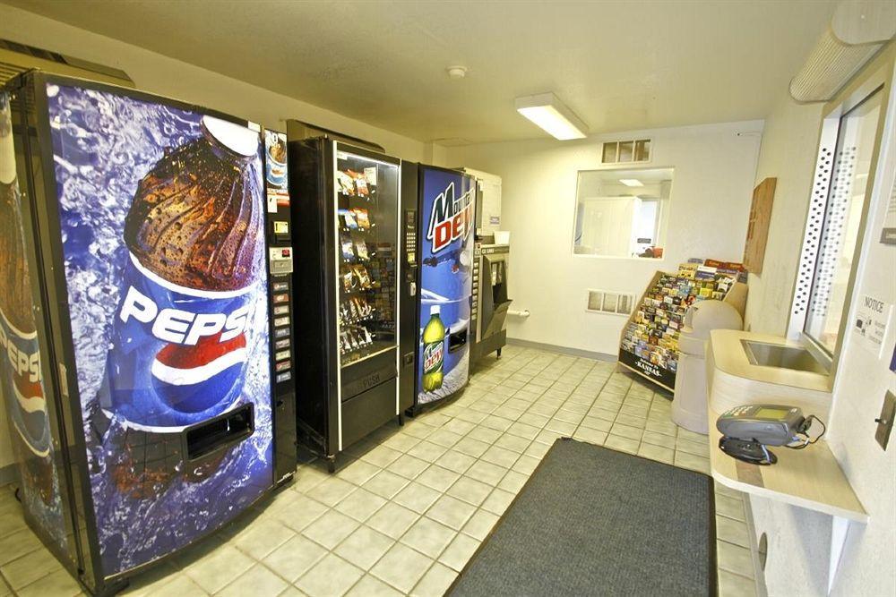 Motel 6 Manhattan Kansas 外观 照片