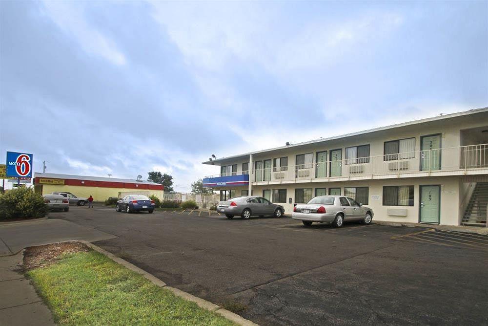 Motel 6 Manhattan Kansas 外观 照片