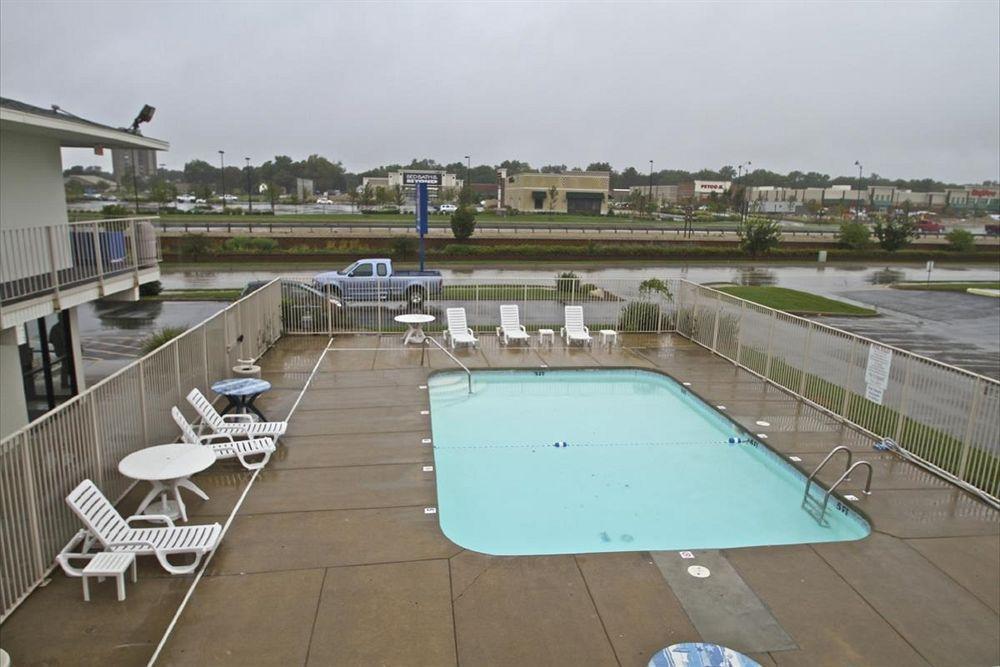 Motel 6 Manhattan Kansas 外观 照片