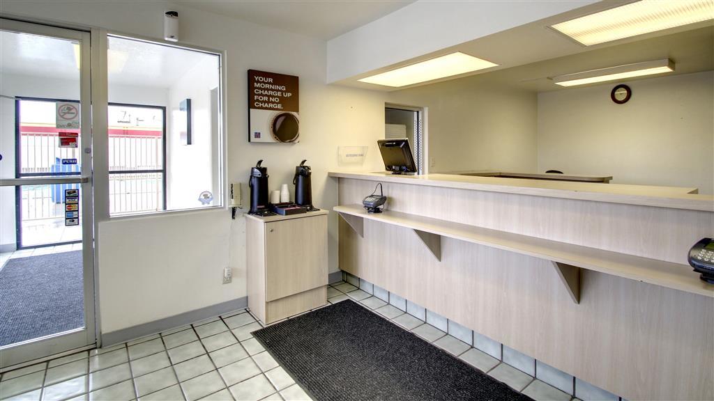 Motel 6 Manhattan Kansas 内观 照片