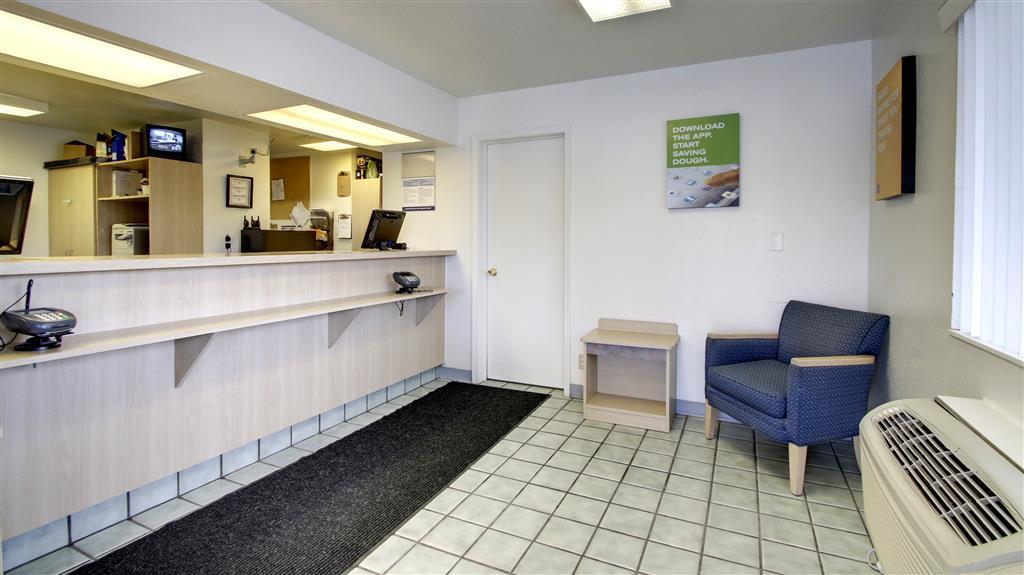 Motel 6 Manhattan Kansas 内观 照片